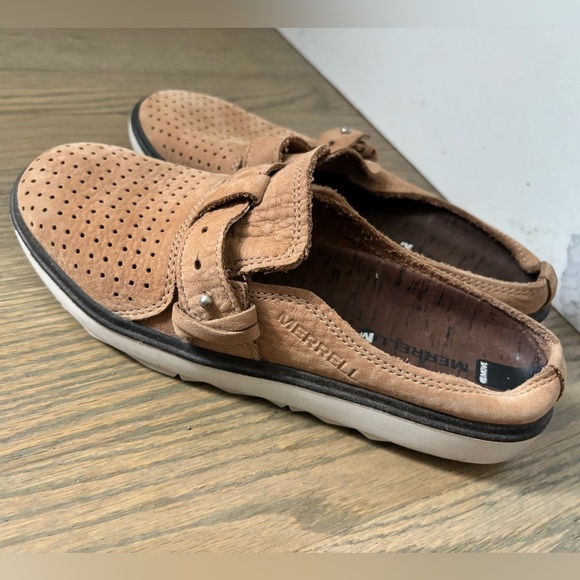Merrell Around Town Slip On Air Loafer - tan, size 5.5 - Picture 4 of 7